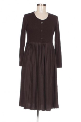 Šaty  4me, Velikost M, Barva Hnědá, Cena  367,00 Kč
