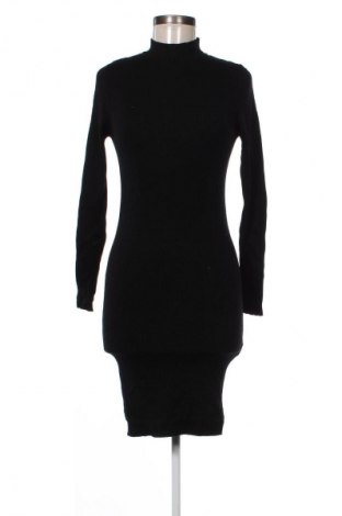 Рокля Amisu, Размер M, Цвят Черен, Цена 12,99 лв.