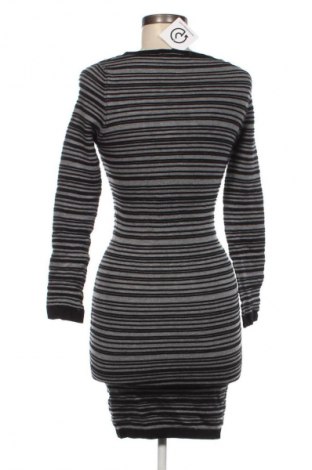 Рокля Amisu, Размер S, Цвят Многоцветен, Цена 21,99 лв.