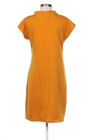 Sukienka Andrews, Rozmiar L, Kolor Pomarańczowy, Cena 110,34 zł