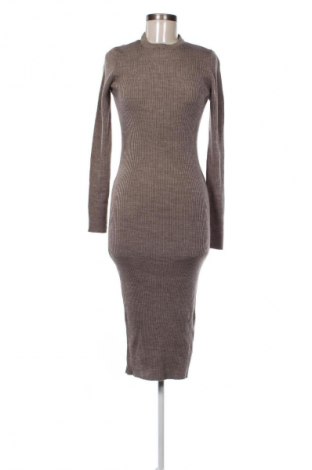 Rochie Answear, Mărime M, Culoare Maro, Preț 77,17 Lei