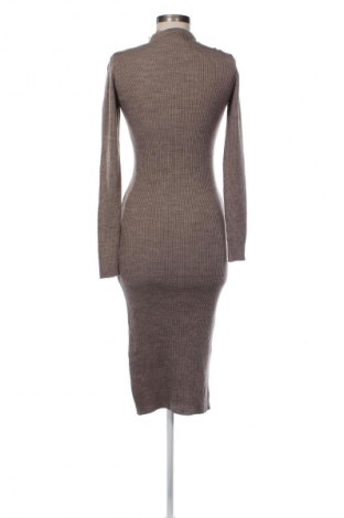 Rochie Answear, Mărime M, Culoare Maro, Preț 77,17 Lei