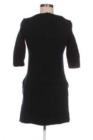 Рокля Antonelli, Размер M, Цвят Черен, Цена 351,50 лв.