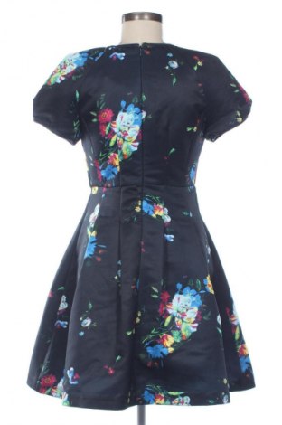 Рокля Axel, Размер M, Цвят Многоцветен, Цена 38,99 лв.