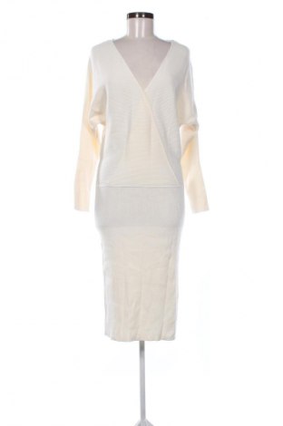 Рокля Banana Republic, Размер M, Цвят Екрю, Цена 58,99 лв.