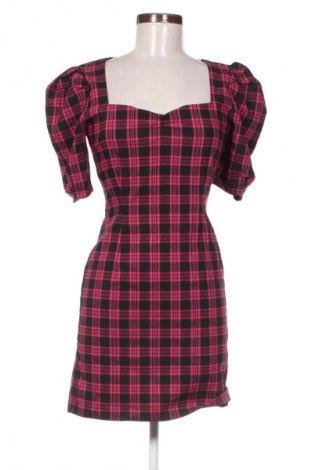 Šaty  Bershka, Velikost L, Barva Vícebarevné, Cena  369,00 Kč