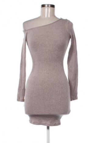 Kleid Bershka, Größe S, Farbe Beige, Preis 15,00 €