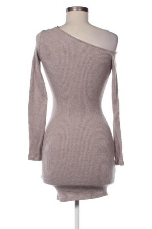 Kleid Bershka, Größe S, Farbe Beige, Preis 15,00 €