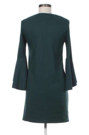 Šaty  Bershka, Velikost S, Barva Zelená, Cena  366,00 Kč