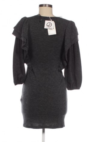 Sukienka Bershka, Rozmiar L, Kolor Szary, Cena 106,00 zł