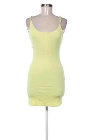 Šaty  Bershka, Velikost M, Barva Žlutá, Cena  479,00 Kč