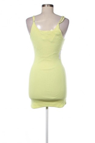 Šaty  Bershka, Velikost M, Barva Žlutá, Cena  479,00 Kč