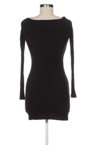 Kleid Bershka, Größe S, Farbe Schwarz, Preis 14,83 €