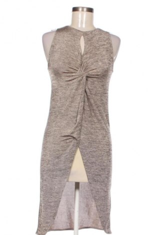 Рокля Bershka, Размер S, Цвят Бежов, Цена 23,99 лв.