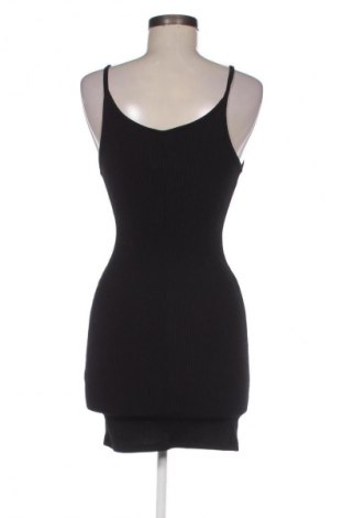 Φόρεμα Bershka, Μέγεθος XS, Χρώμα Μαύρο, Τιμή 12,99 €