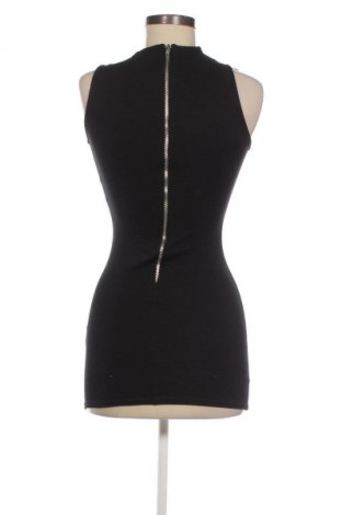 Sukienka Boohoo, Rozmiar XS, Kolor Czarny, Cena 124,48 zł