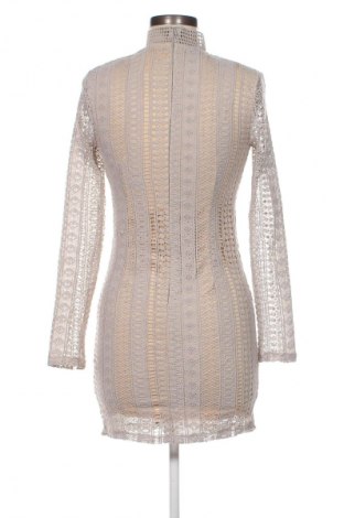 Šaty  Boohoo, Velikost XS, Barva Vícebarevné, Cena  658,00 Kč