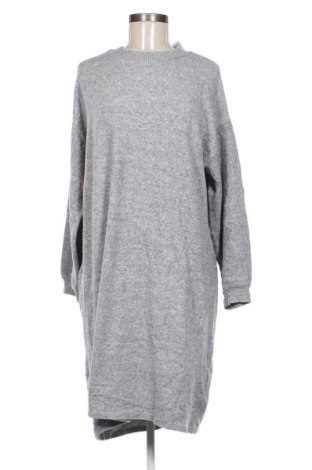 Рокля C&A, Размер L, Цвят Сив, Цена 20,99 лв.