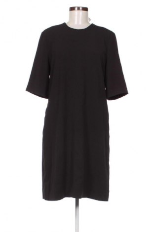 Рокля Calvin Klein, Размер M, Цвят Черен, Цена 284,99 лв.