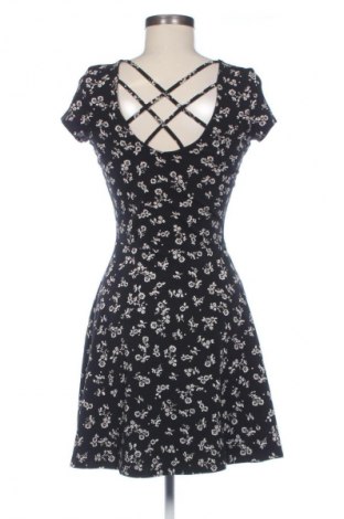 Sukienka Clockhouse, Rozmiar M, Kolor Kolorowy, Cena 67,00 zł