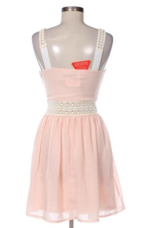 Sukienka Club L, Rozmiar M, Kolor Różowy, Cena 431,45 zł