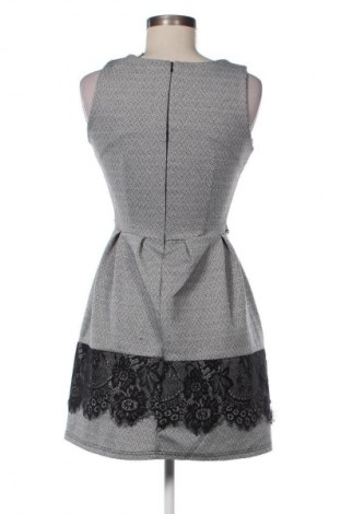 Šaty  Colloseum, Velikost XS, Barva Vícebarevné, Cena  229,00 Kč