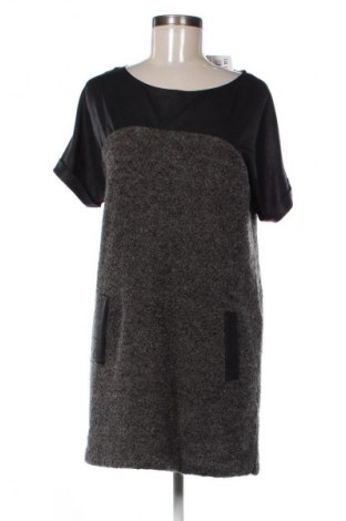 Рокля Comma,, Размер M, Цвят Черен, Цена 42,99 лв.