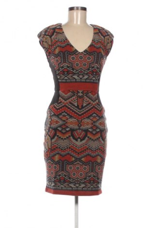 Рокля Desigual, Размер S, Цвят Многоцветен, Цена 82,00 лв.