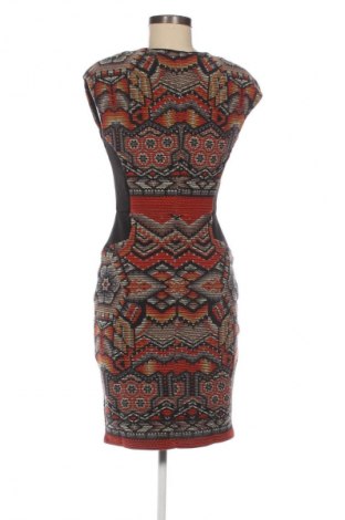 Рокля Desigual, Размер S, Цвят Многоцветен, Цена 82,00 лв.