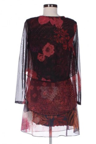 Рокля Desigual, Размер M, Цвят Многоцветен, Цена 82,00 лв.