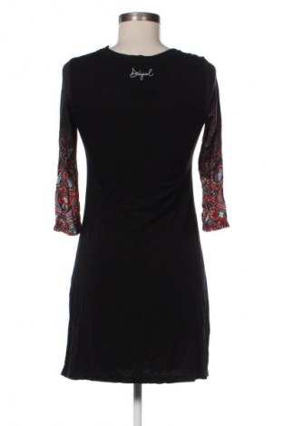 Šaty  Desigual, Velikost XS, Barva Vícebarevné, Cena  1 038,00 Kč