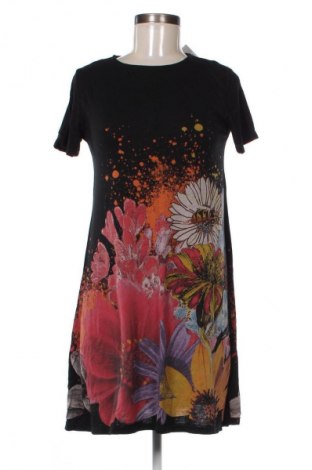Рокля Desigual, Размер M, Цвят Многоцветен, Цена 66,99 лв.