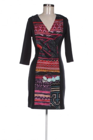 Šaty  Desigual, Veľkosť M, Farba Viacfarebná, Cena  42,00 €