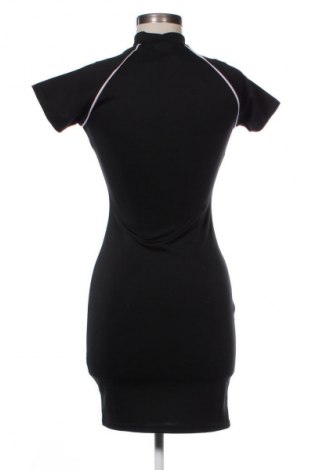 Sukienka Fisherfield, Rozmiar XS, Kolor Czarny, Cena 67,41 zł