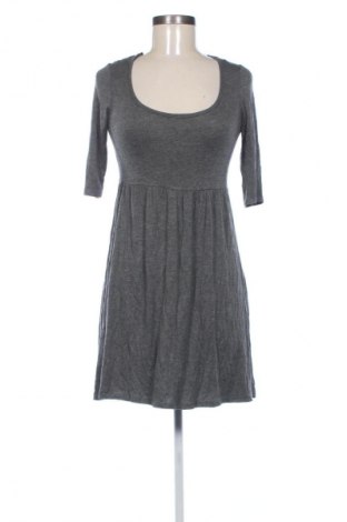 Rochie Forever 21, Mărime S, Culoare Gri, Preț 71,00 Lei