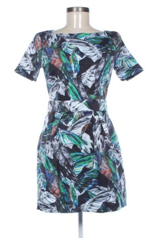 Рокля French Connection, Размер M, Цвят Многоцветен, Цена 90,68 лв.