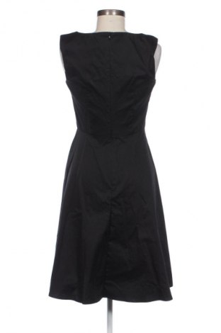 Ruha Gardenwed, Méret M, Szín Fekete, Ár 5 865 Ft