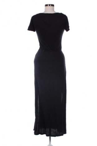 Šaty  Gina Tricot, Velikost XS, Barva Černá, Cena  429,00 Kč