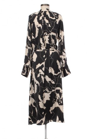 Рокля H&M, Размер L, Цвят Многоцветен, Цена 47,88 лв.