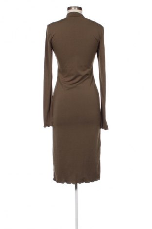 Рокля H&M, Размер M, Цвят Зелен, Цена 18,99 лв.