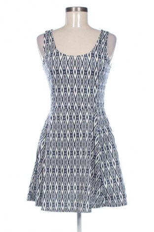 Рокля H&M, Размер M, Цвят Многоцветен, Цена 18,99 лв.