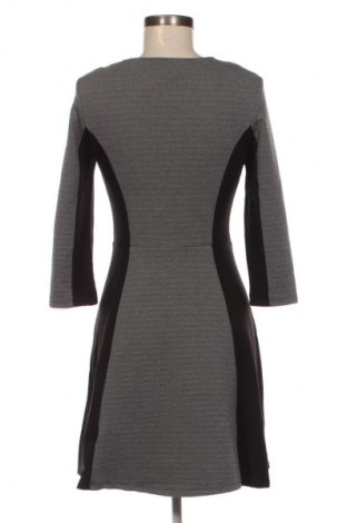 Šaty  H&M Divided, Velikost M, Barva Šedá, Cena  199,00 Kč