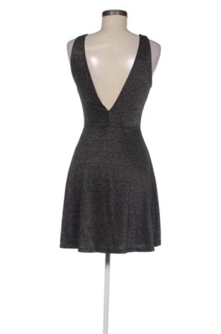 Рокля H&M Divided, Размер S, Цвят Сив, Цена 58,00 лв.