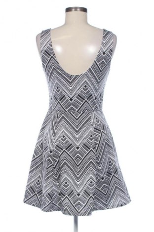 Šaty  H&M Divided, Veľkosť L, Farba Viacfarebná, Cena  11,95 €