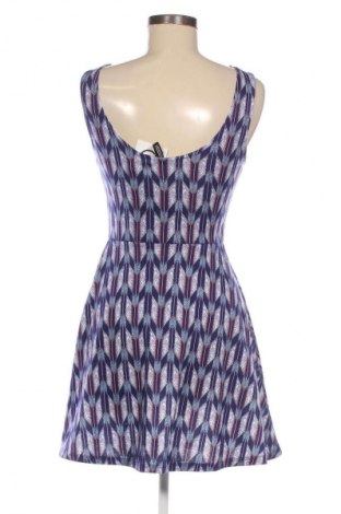 Kleid H&M Divided, Größe M, Farbe Mehrfarbig, Preis 14,83 €