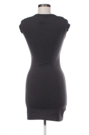 Рокля H&M Divided, Размер S, Цвят Многоцветен, Цена 24,99 лв.