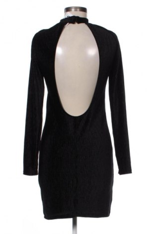 Рокля H&M Divided, Размер M, Цвят Черен, Цена 28,88 лв.