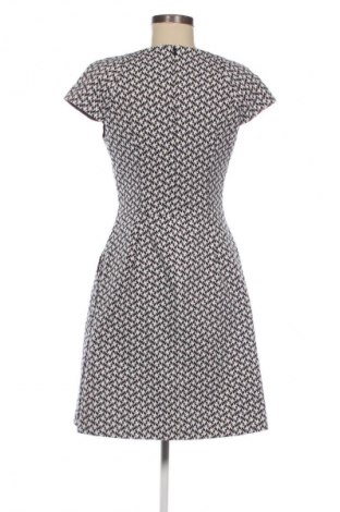 Šaty  Hugo Boss, Velikost M, Barva Vícebarevné, Cena  7 035,00 Kč