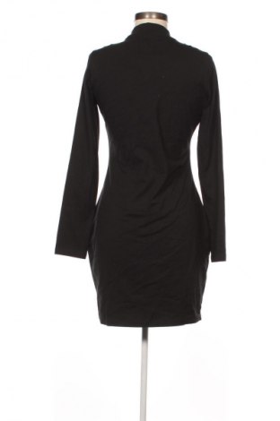 Рокля Hugo Boss, Размер L, Цвят Черен, Цена 384,99 лв.