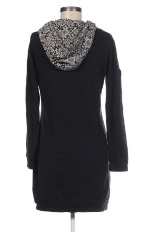 Ruha Kangaroos, Méret L, Szín Fekete, Ár 27 669 Ft